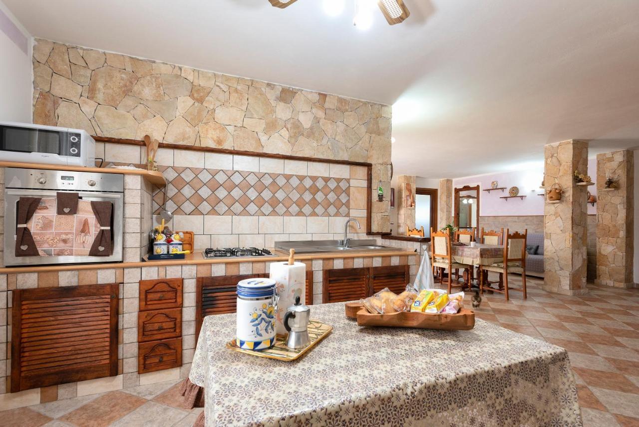 Da Mario & Marianna Apartment Campanedda ภายนอก รูปภาพ