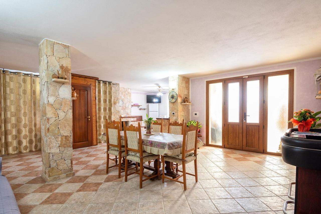 Da Mario & Marianna Apartment Campanedda ภายนอก รูปภาพ