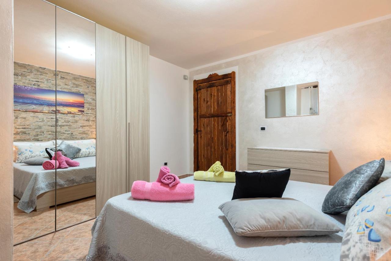 Da Mario & Marianna Apartment Campanedda ภายนอก รูปภาพ