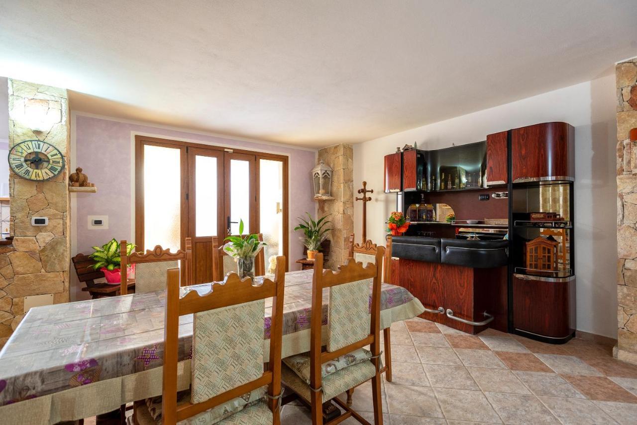 Da Mario & Marianna Apartment Campanedda ภายนอก รูปภาพ